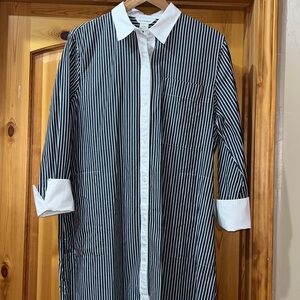 Club Monaco “The relaxed shirt dress”-size  XL-black/white